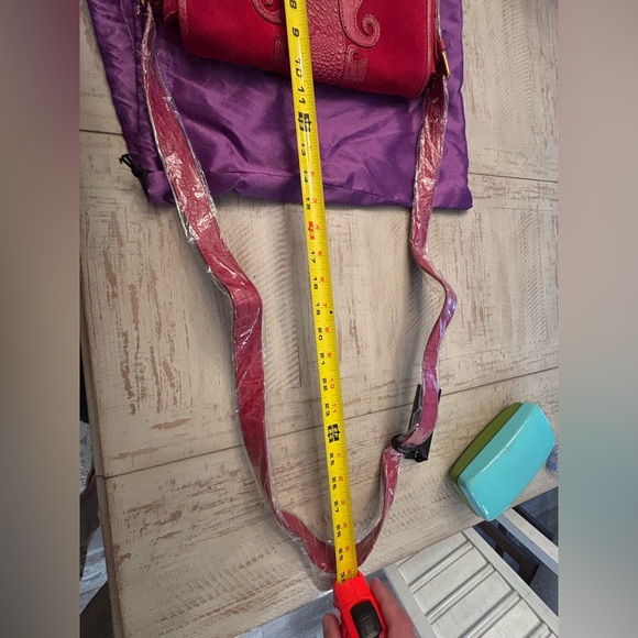 Sharif Red and Gold Crossbody Bag with Lion Doorknocker and Dustbag - Picture 10 of 11